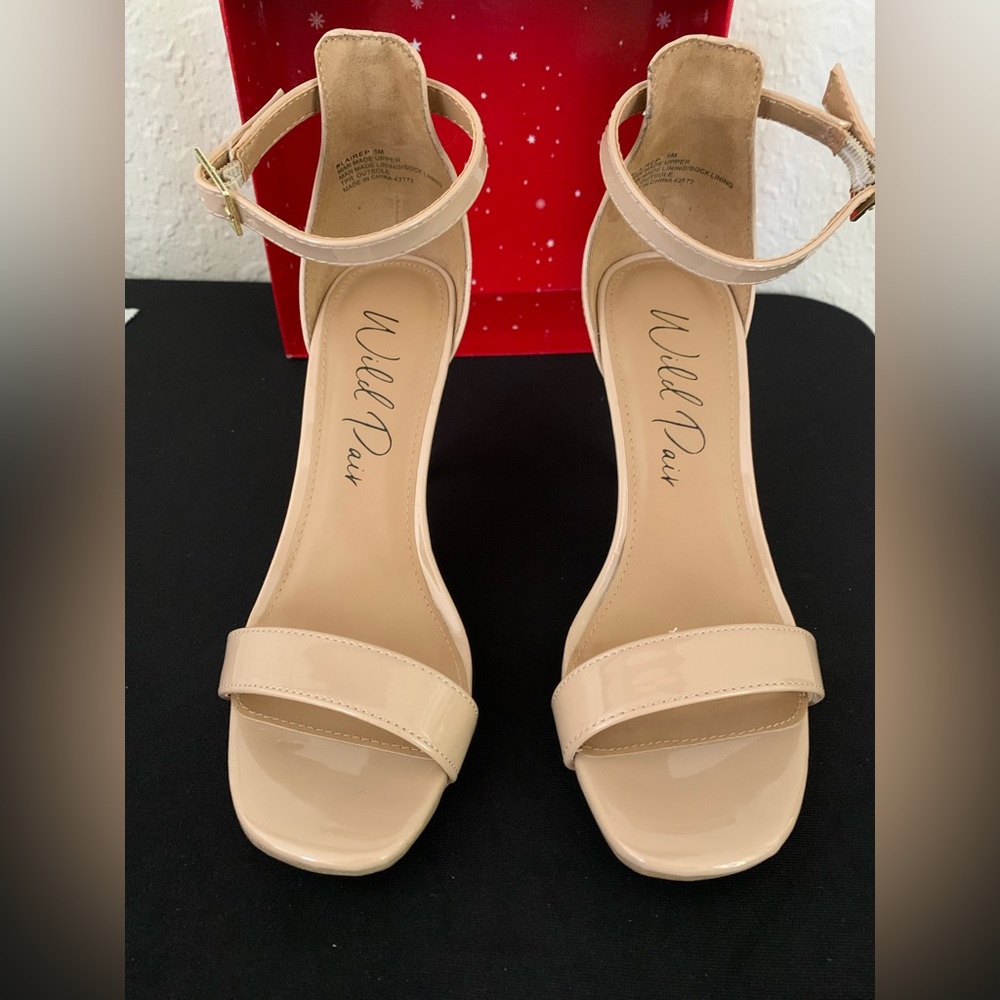 Beige Sandals, size 5 (I’m 5.5 and fits) Ankle Strap